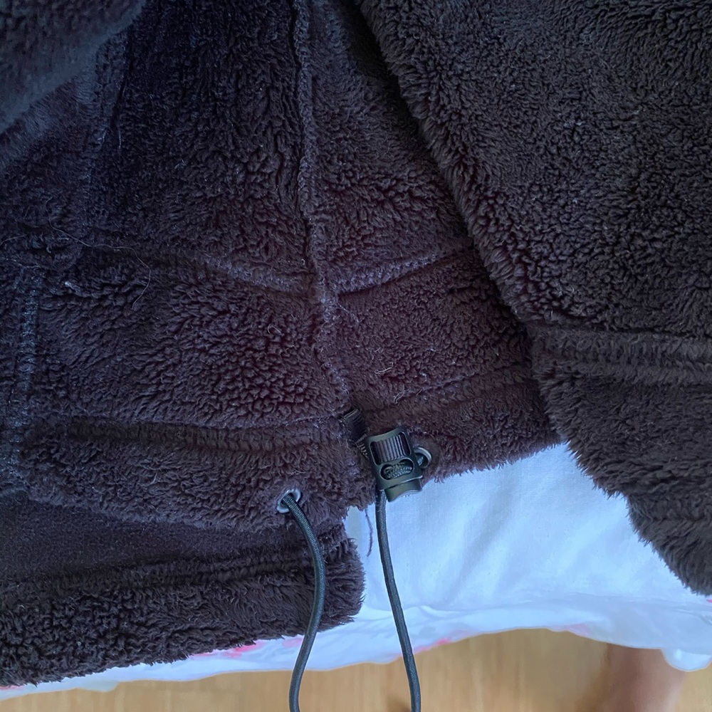 Fuzzy Northface Jacket - Picture 3 of 3